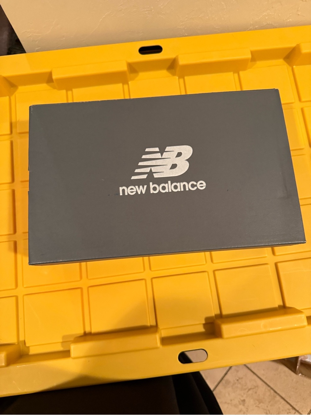 NIB New Balance 9060 Athletic Shoes Beige Pink Suede Mesh US Kid 4 Women’s 5.5 - Picture 6 of 7